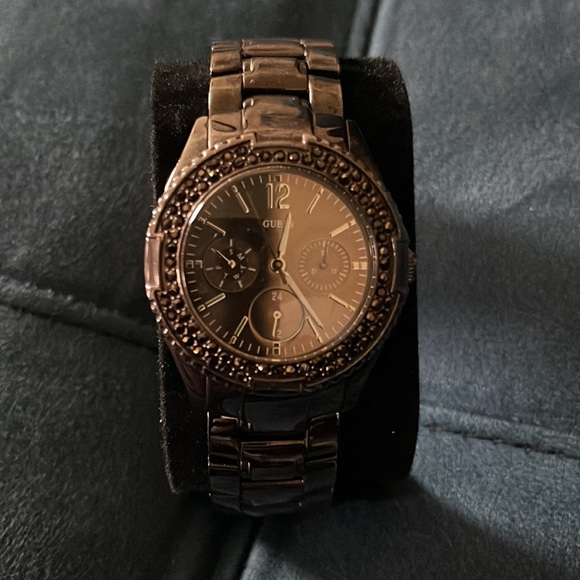 Guess Women`s Feminine Classic Hi-energy Bronze 38mm Watch. Model: U13631L1 - Picture 5 of 9